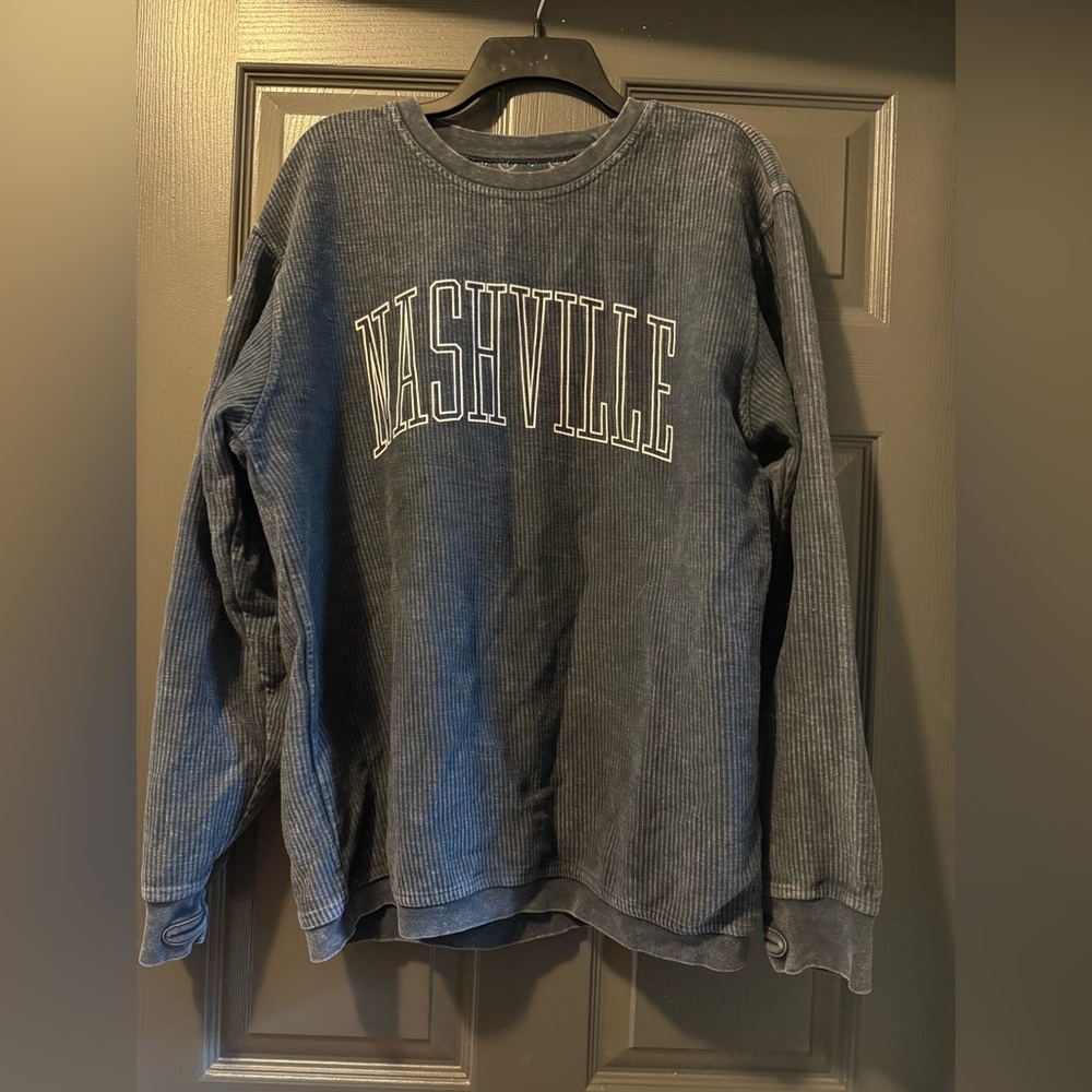 The Nash Collection Nashville Ribbed Crewneck (dark blue)